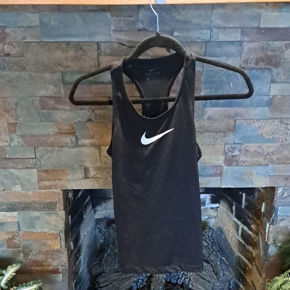 Black Nike Tank Top Scoop Neck Sleeveless - Picture 1 of 5